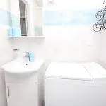 Radovac アパート ザトン