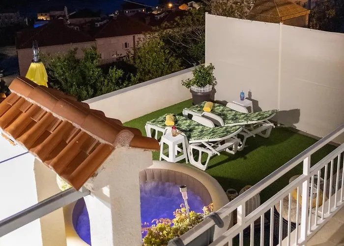 Radovac 公寓 扎通